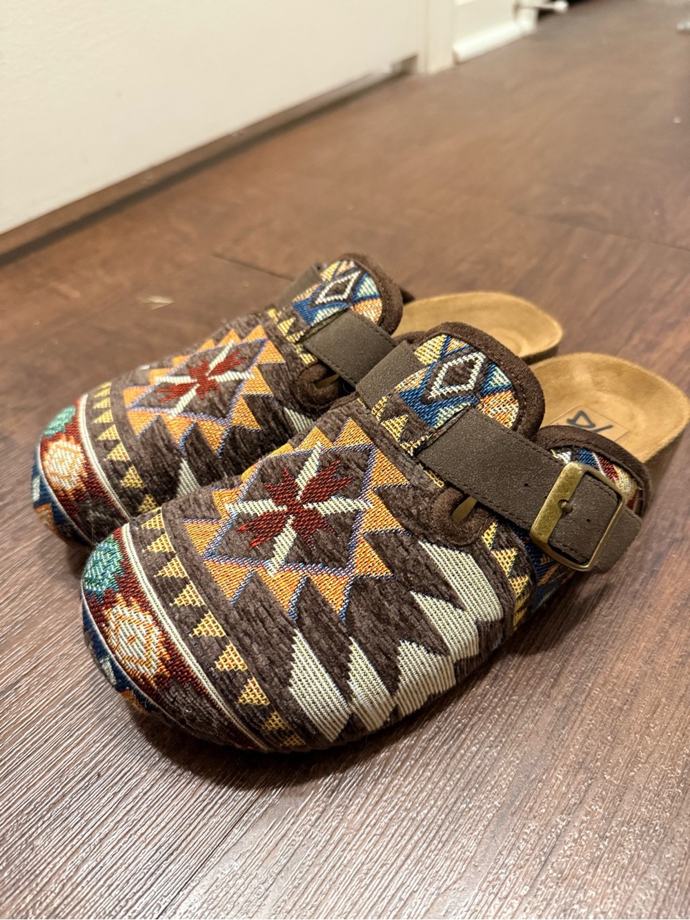 Dirty Laundry Clogs with Multicolor Aztec Pattern - Picture 2 of 4